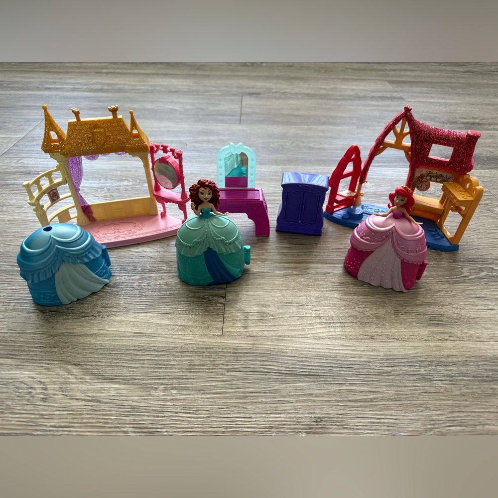 2/$20 Disney Princess Secret Styles Fashion Surprise Dolls & Accessories